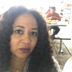 Meet your Posher, Nekiza